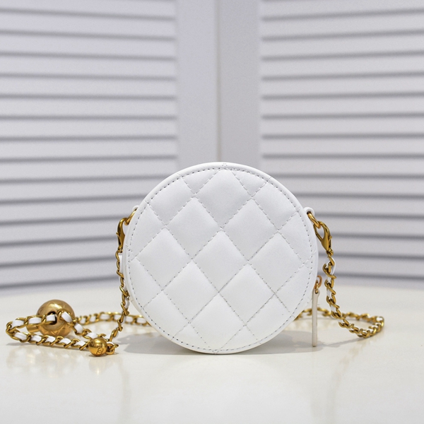 シャネルバッグ側面デザイン